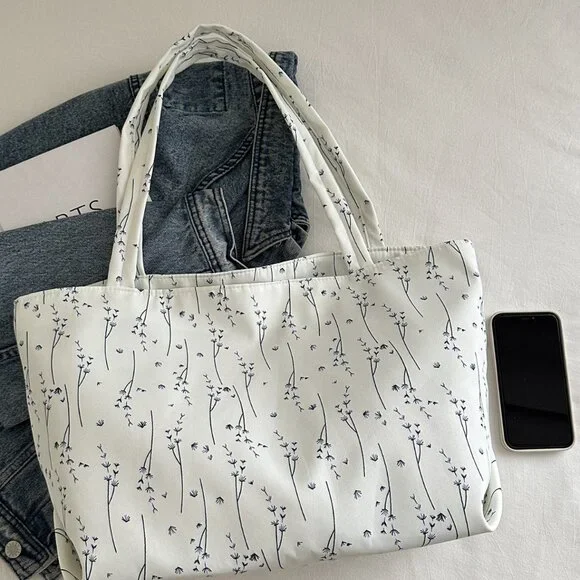 Medium Nylon Classic Style Sewing Thread Square Zipper Chic Floral Tote Bag - Picture 5 of 12